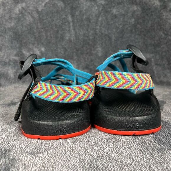 🖤 Chaco ZX/2 Classic Fiesta Rainbow Stripe Toe Loop Strappy Sandals Women Sz 6 - Picture 2 of 7